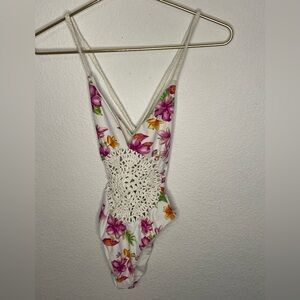 Frankie's Bikinis swimsuit one piece sz large crochet center white floral